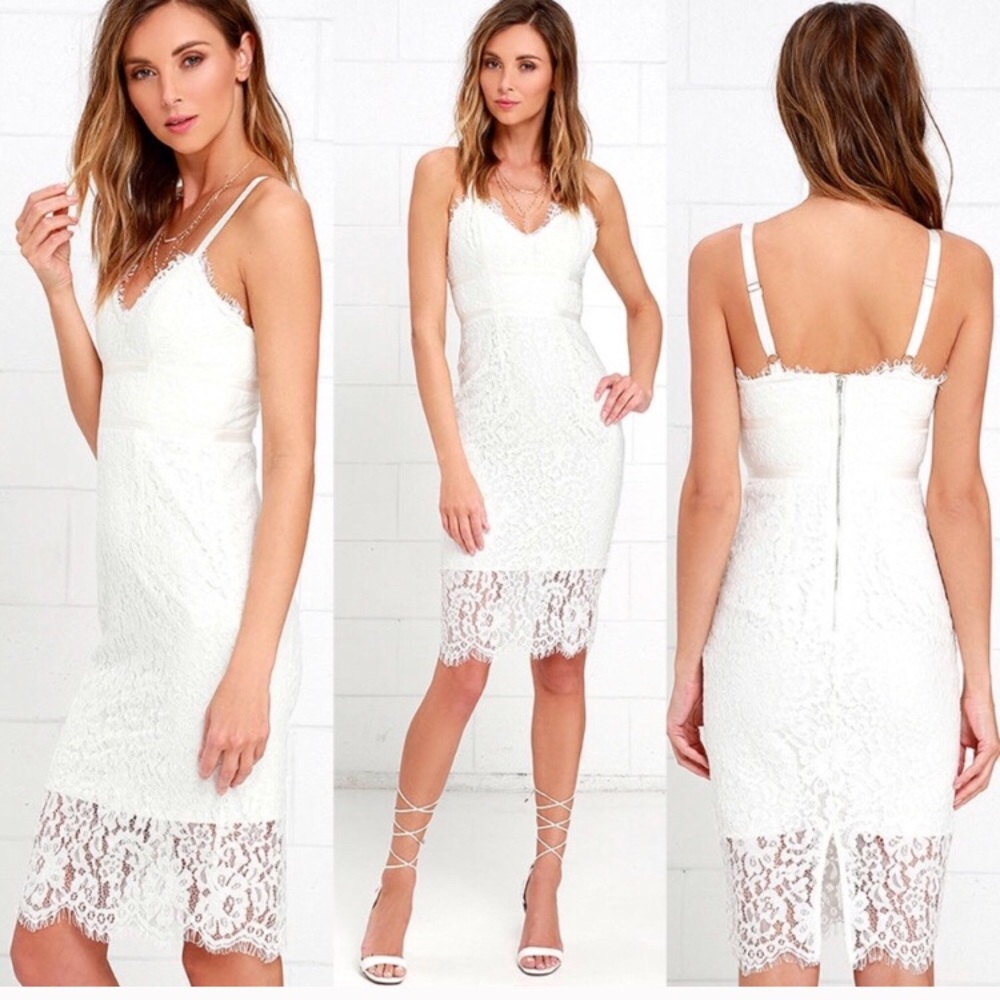 Lulus lace dress! Size small. Never worn!